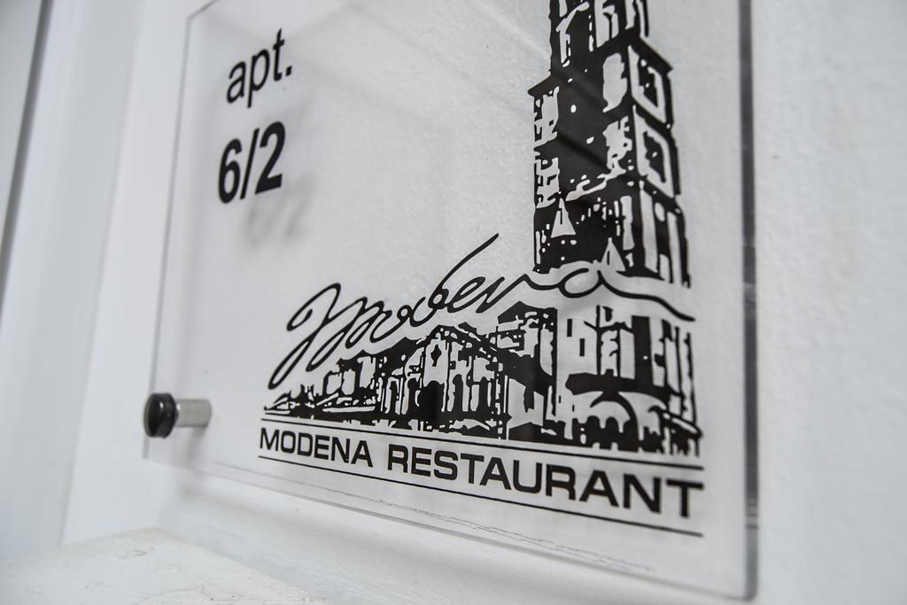 Modena Apartments Нови Сад Стая снимка